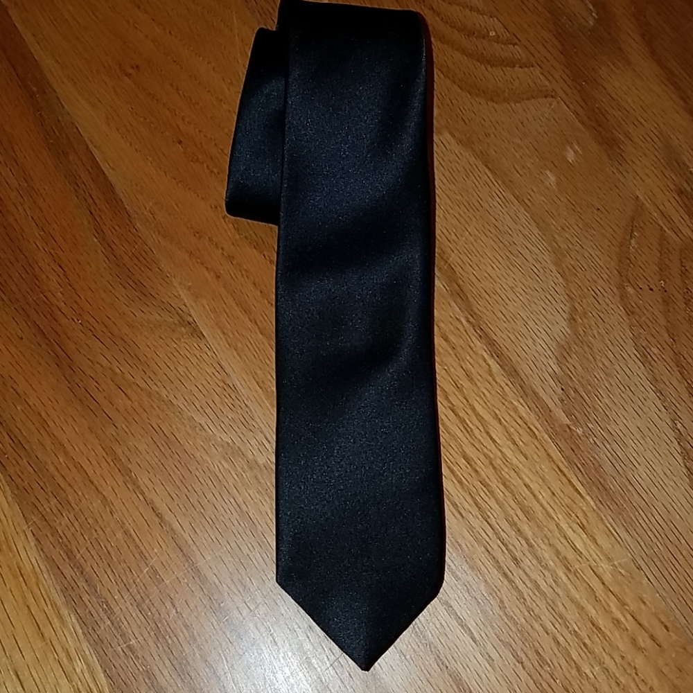 Black skinny tie - Picture 2 of 4